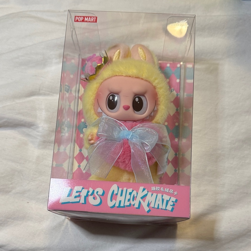 💯 authentic Let’s Checkmate Labubu Valentine